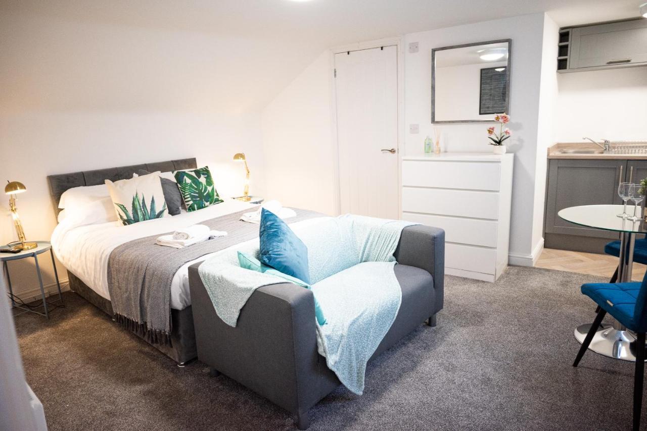 Elmo River Studios - 6 En-Suites In Wallasey - Easy Parking - Short And Long Stays Welcome Εξωτερικό φωτογραφία
